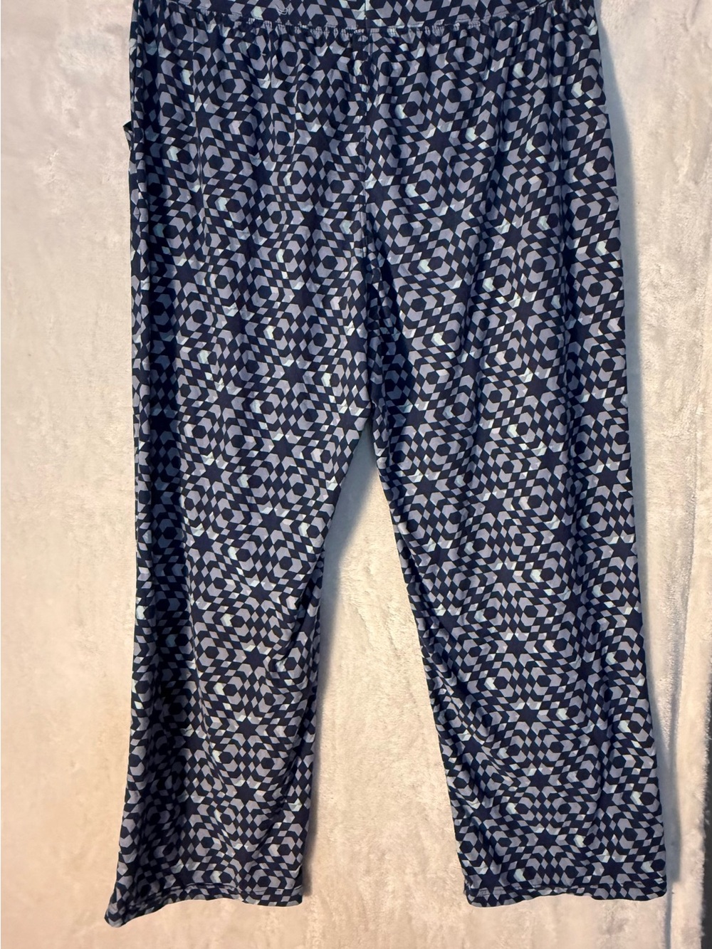 Women’s Navy Geometric Print Pull-On pajama pants